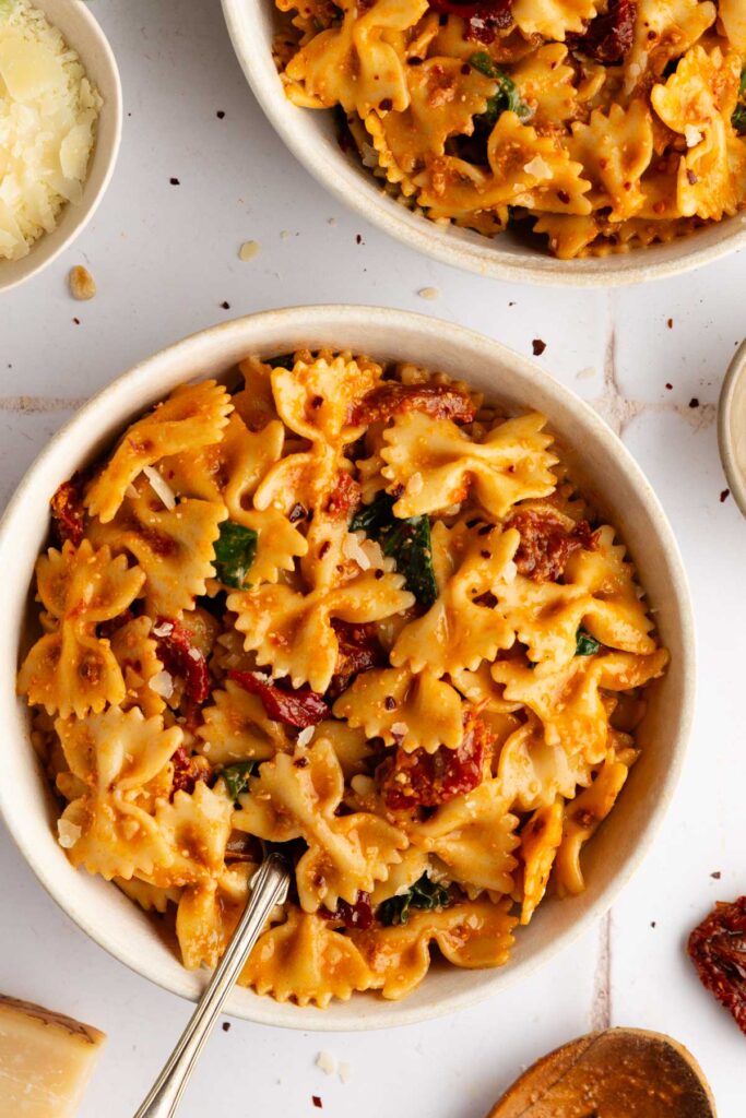 bowl full of sun dried tomato pesto pasta