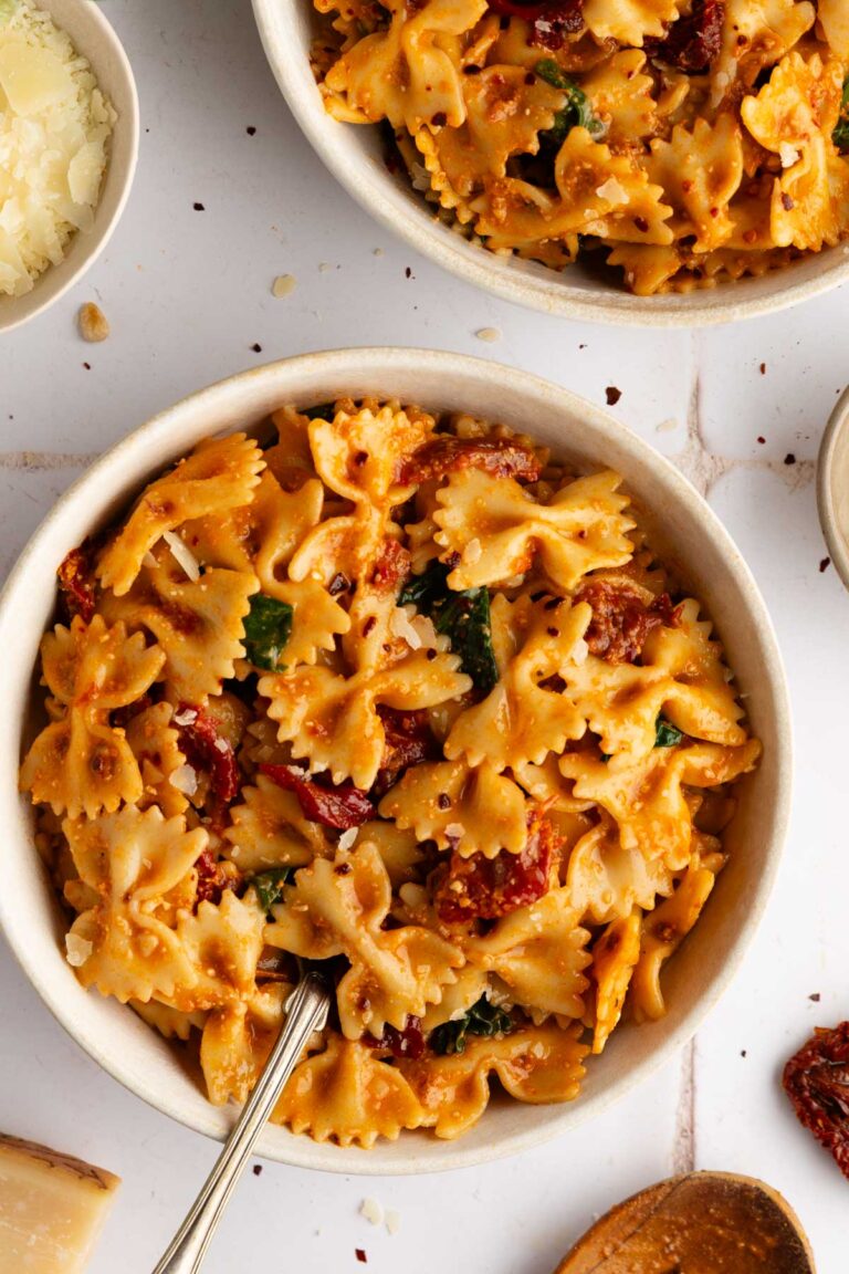 One-Pot Sun-Dried Tomato Pesto Pasta